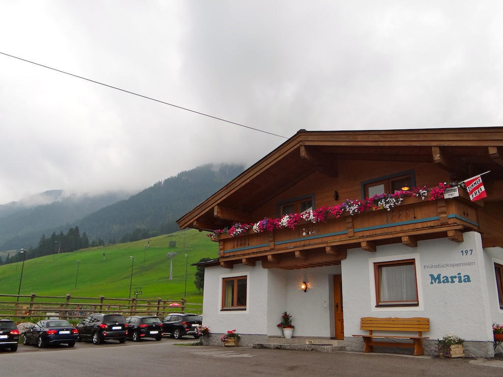 Ski&Bike Pension Maria Saalbach-Hinterglemm Bagian luar foto