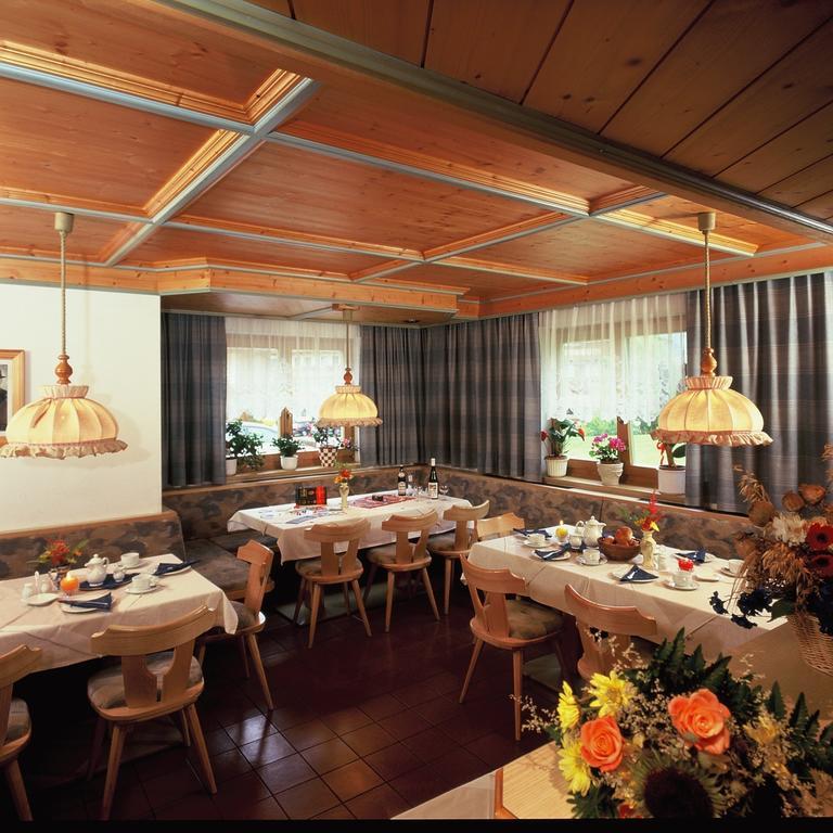 Ski&Bike Pension Maria Saalbach-Hinterglemm Bagian luar foto